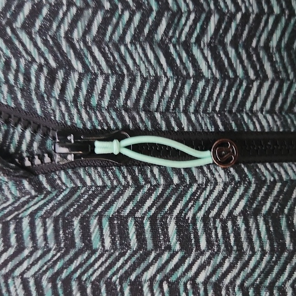 Lululemon Daily Practice Jacket, Irregular Spacebone green black Size 6 - Picture 5 of 9